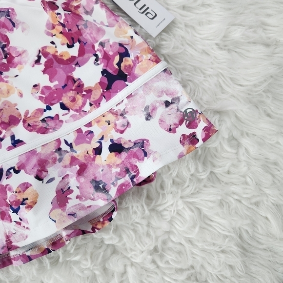 Lija Printed Fusion Skort 13. Daisy Chain. Size Small. New.This slightly a-lin - Picture 4 of 9